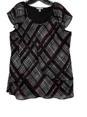 Women’s Black Plaid Short Sleeve Blouse with Red Accent